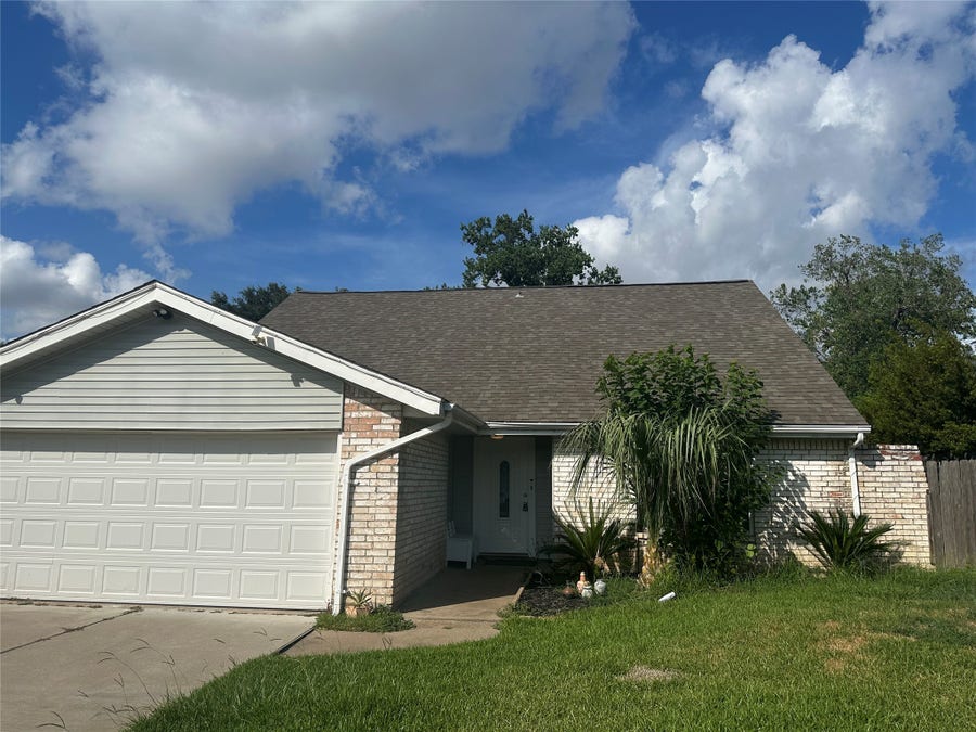 Property photo for 1222 Ravenscourt Drive, Sugar Land, TX