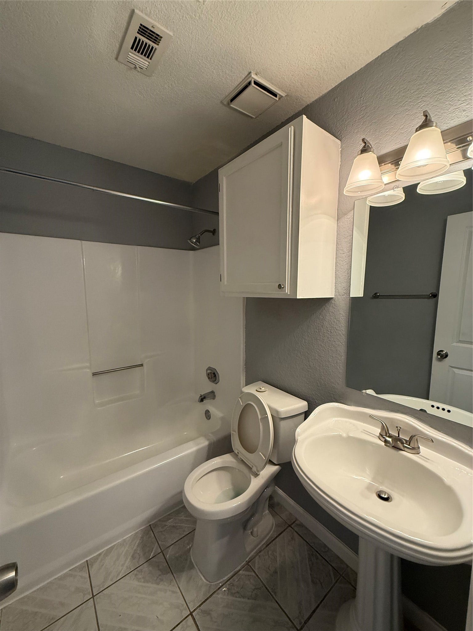 13810 Northlake Drive, Houston, TX 77049