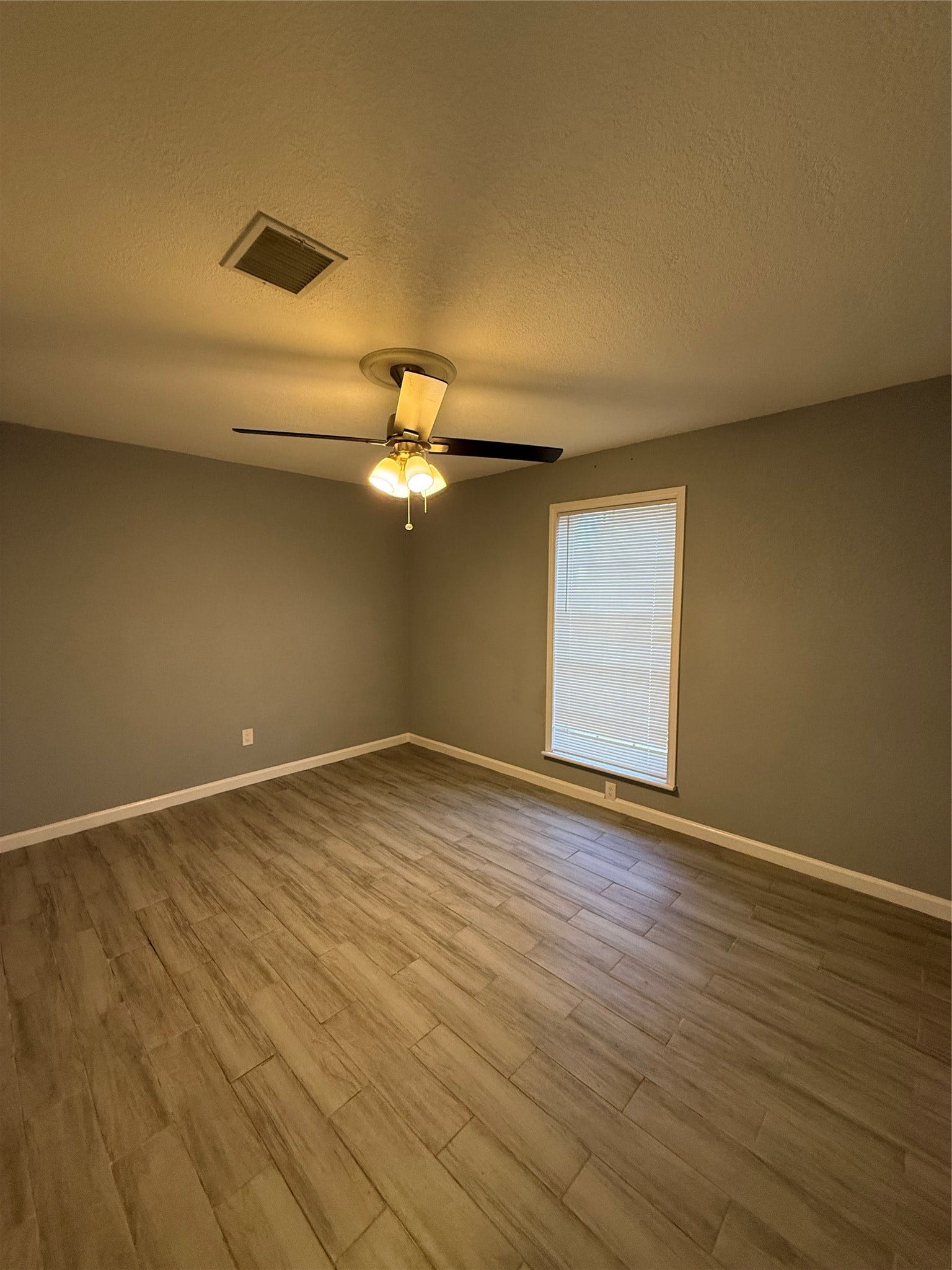 13810 Northlake Drive, Houston, TX 77049