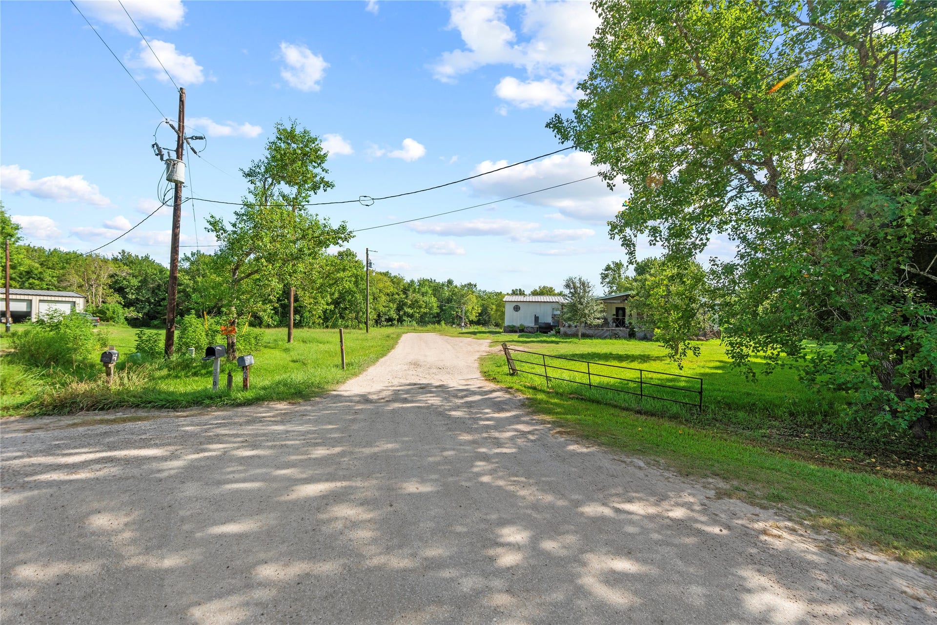 370 County Road 4801, Dayton, TX 77535 370 County Road 4801, Dayton, TX 77535