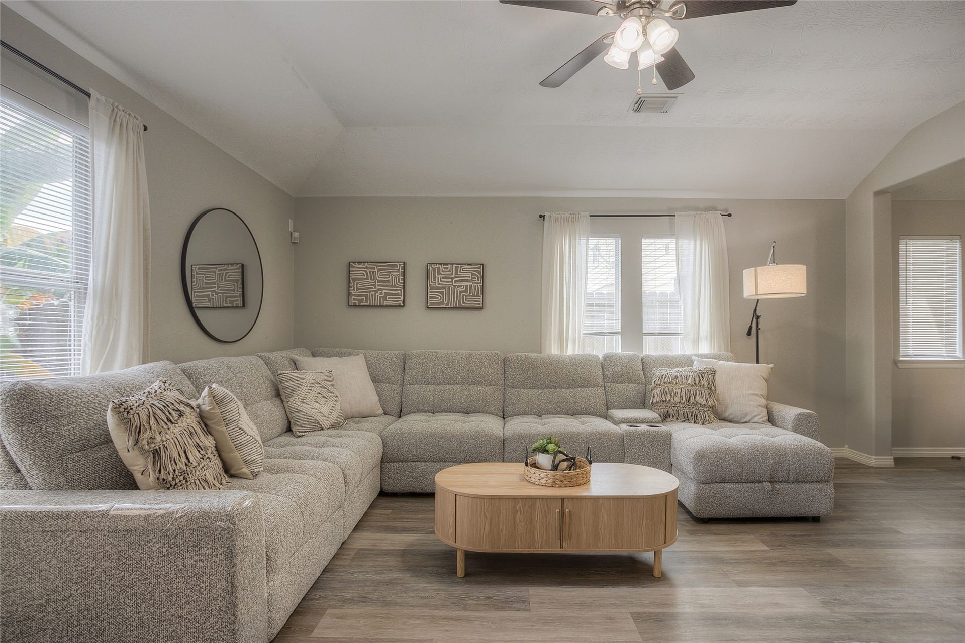 5049 Willow Point Drive, Conroe, TX 77303 5049 Willow Point Drive, Conroe, TX 77303