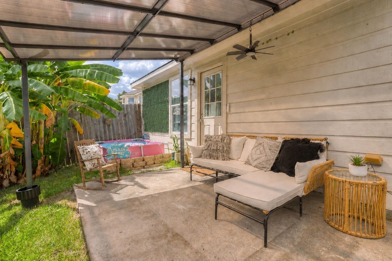 5049 Willow Point Drive, Conroe, TX 77303 5049 Willow Point Drive, Conroe, TX 77303