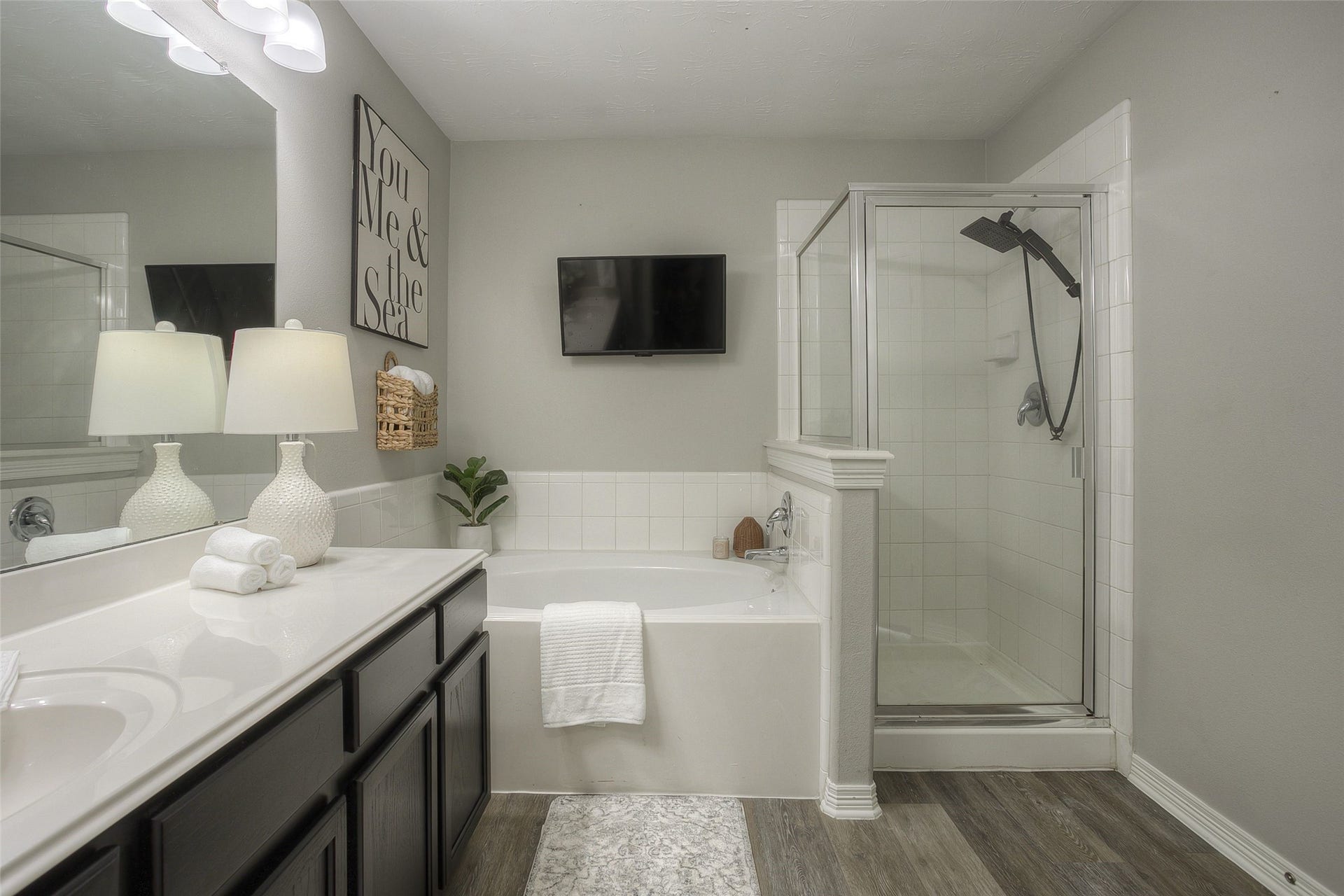 5049 Willow Point Drive, Conroe, TX 77303 5049 Willow Point Drive, Conroe, TX 77303
