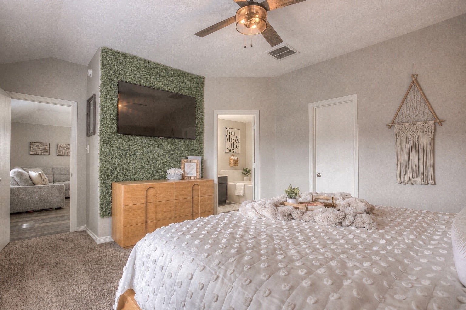 5049 Willow Point Drive, Conroe, TX 77303 5049 Willow Point Drive, Conroe, TX 77303