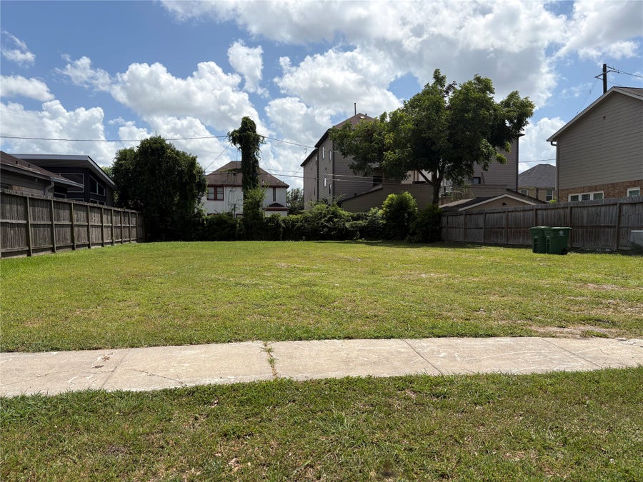 Property photo for 2808 Ruth Street, Houston, TX