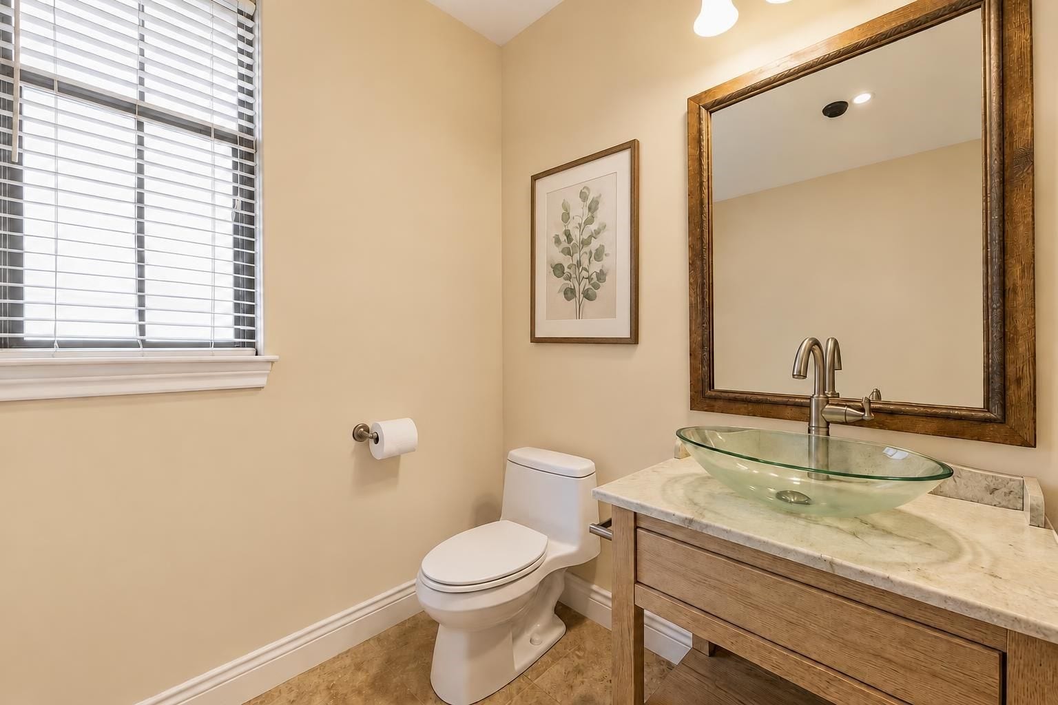 2604 Chenevert Street, Houston, TX 77004 The home has a half bath is conveniently located on the second floor - Virtually remodeled