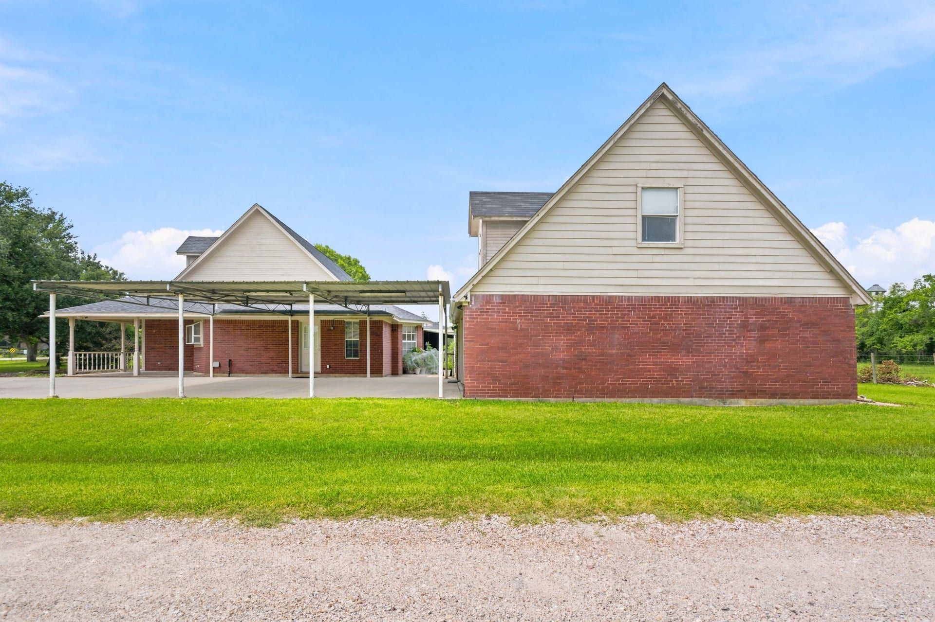 2203 Shouse Road, Santa Fe, TX 77510 2203 Shouse Road, Santa Fe, TX 77510