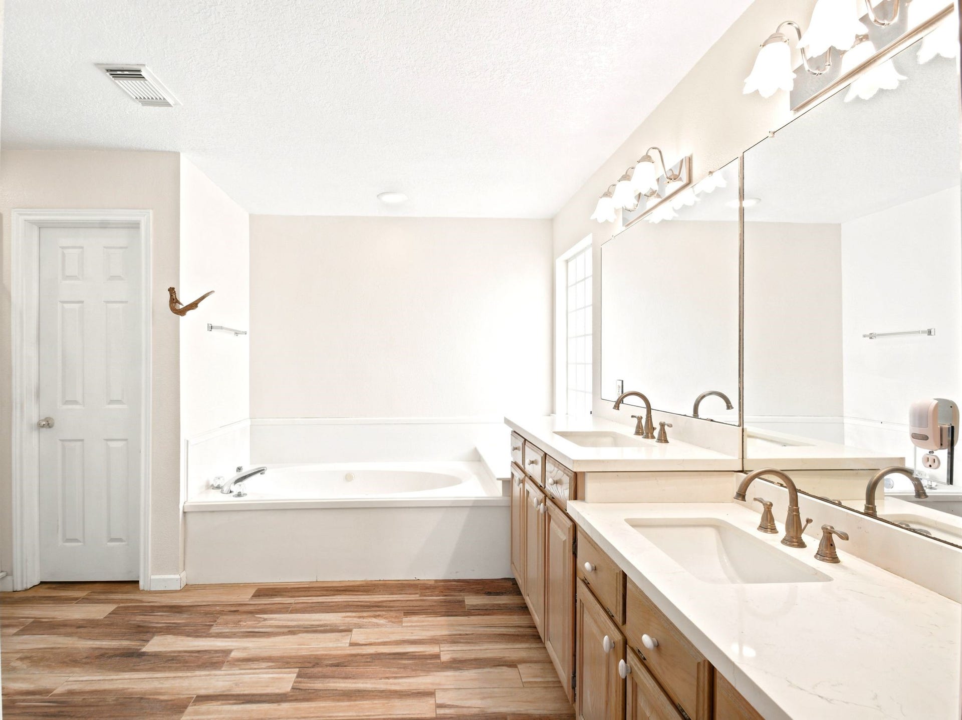 2203 Shouse Road, Santa Fe, TX 77510 2203 Shouse Road, Santa Fe, TX 77510