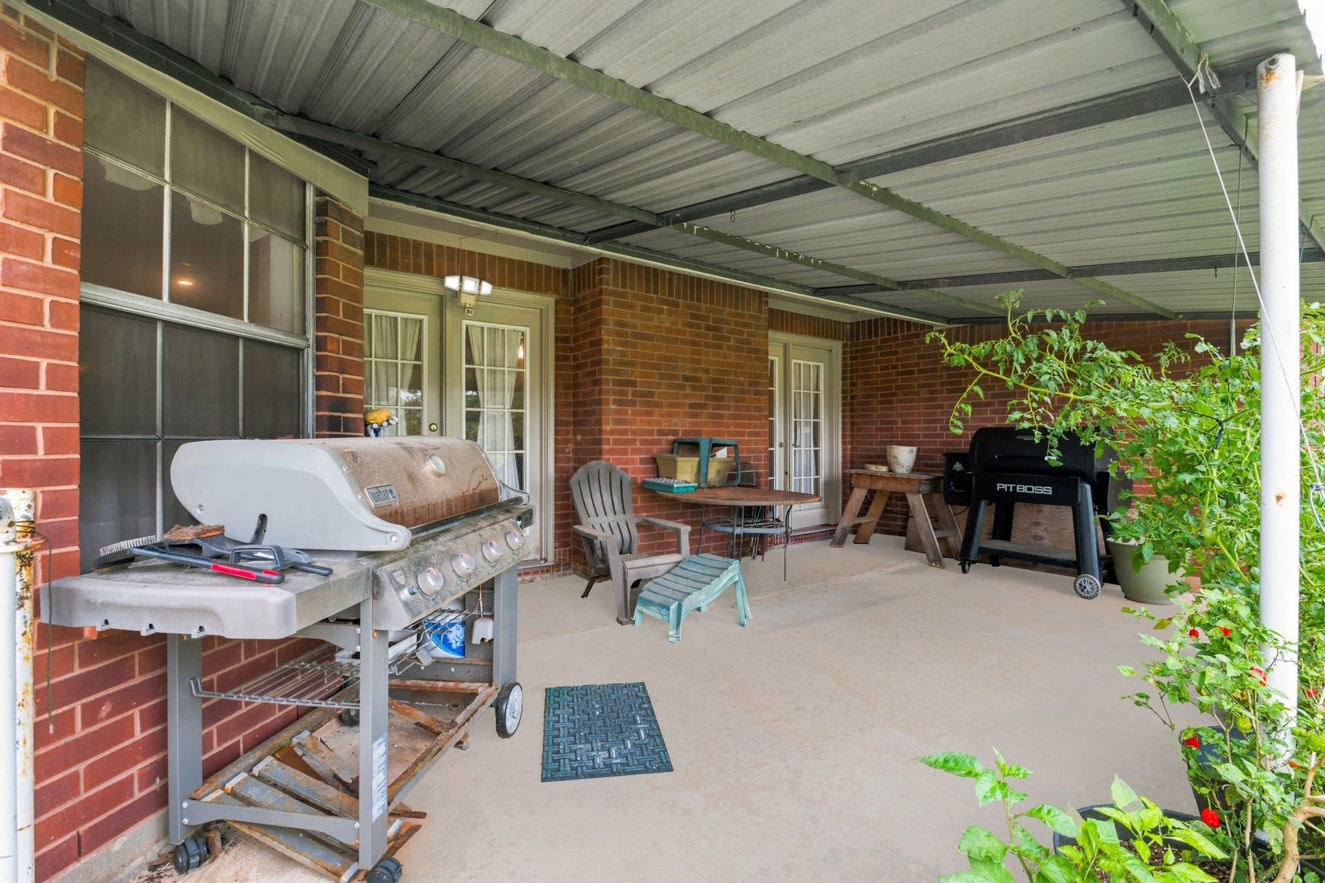 2203 Shouse Road, Santa Fe, TX 77510 2203 Shouse Road, Santa Fe, TX 77510