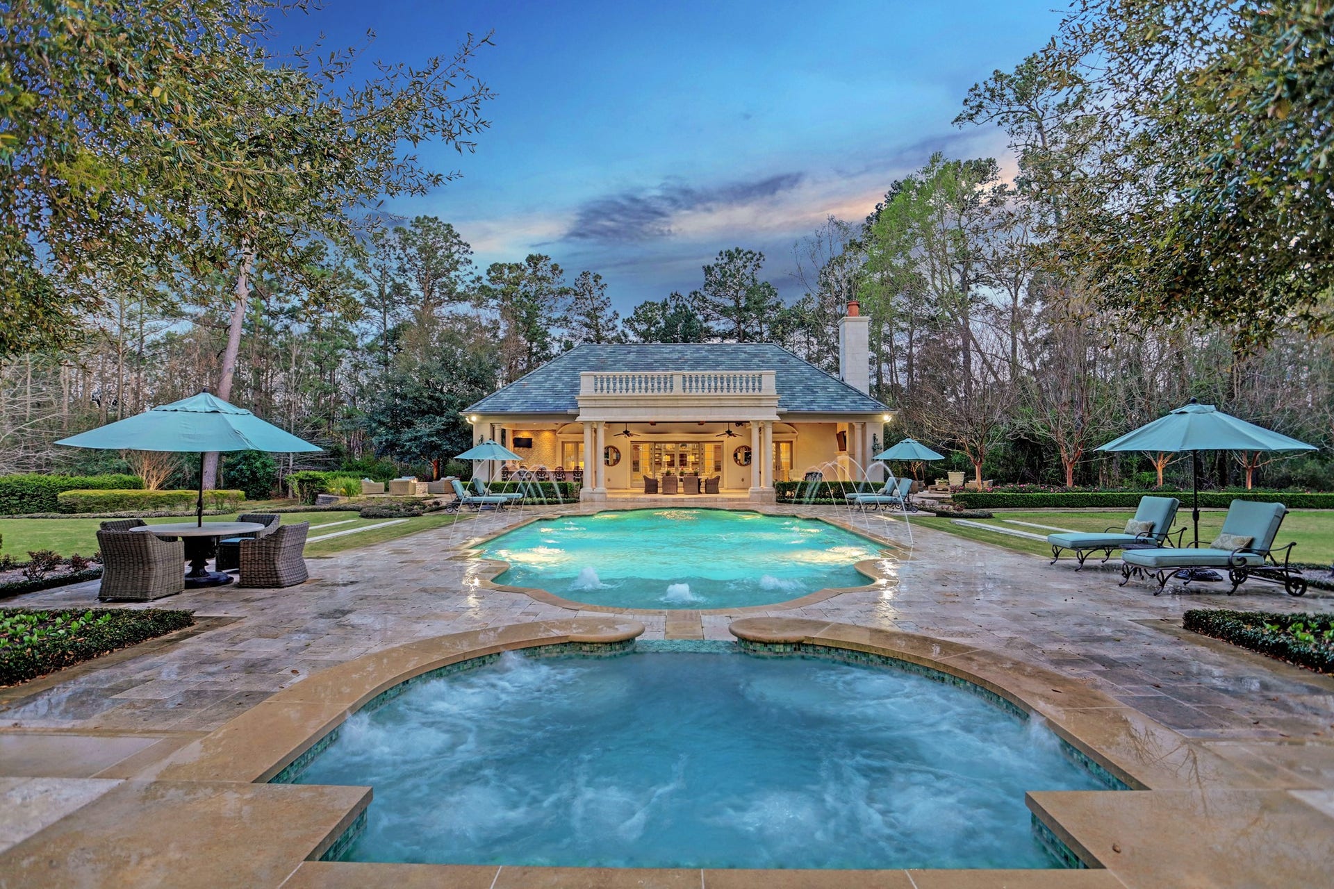 36 Saddlebrook Court, Tomball, TX 77375 Every detail has been carefully considered in this property, including the private pool house, which mirrors the exquisite craftsmanship of the main home. The expansive outdoor living spaces offer numerous options to relax and entertain in style.