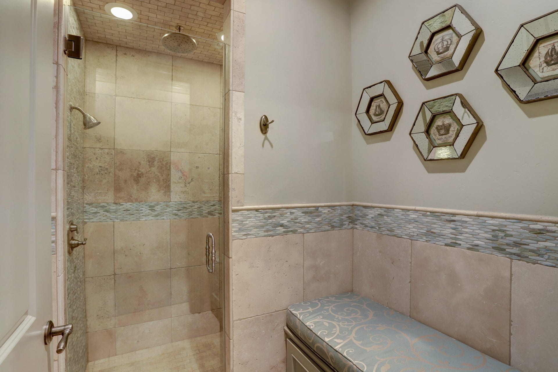 36 Saddlebrook Court, Tomball, TX 77375 Guest bath in the pool house, complete with a spacious changing area for added convenience.