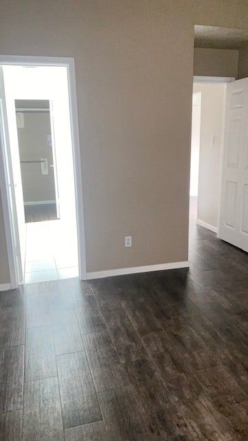 2216 Westminister Street, Pearland, TX 77581 Master bedroom off master bath
