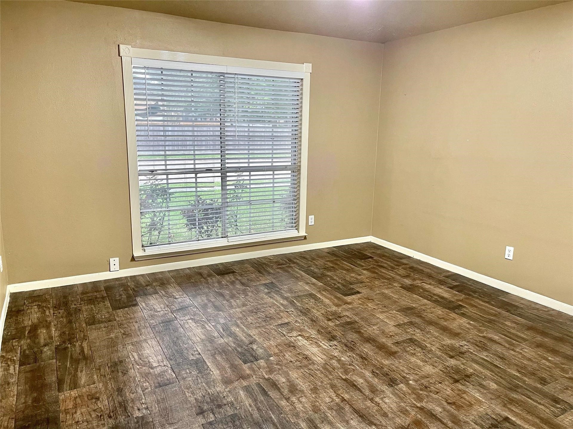 2216 Westminister Street, Pearland, TX 77581 Study