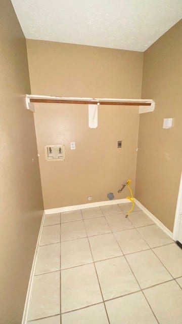 2216 Westminister Street, Pearland, TX 77581 Utility Room