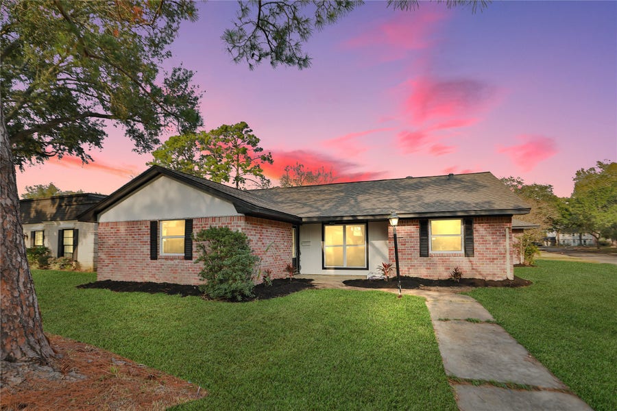 Property photo for 18111 Barbuda Lane, Houston, TX
