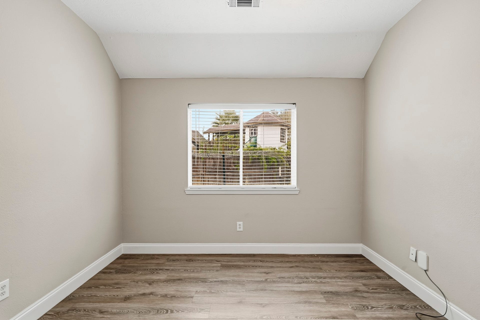 4151 S Nolan Drive, Pearland, TX 77584