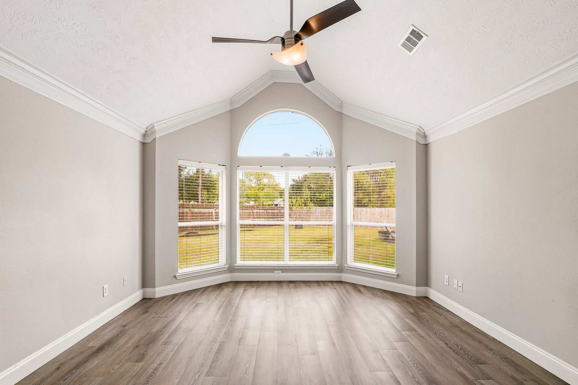 4151 S Nolan Drive, Pearland, TX 77584