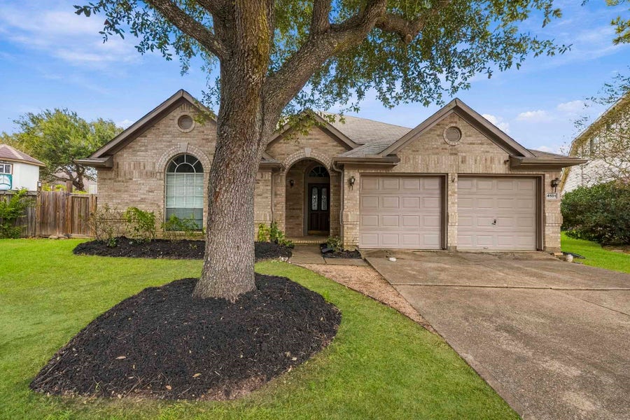 Property photo for 4151 S Nolan Drive, Pearland, TX