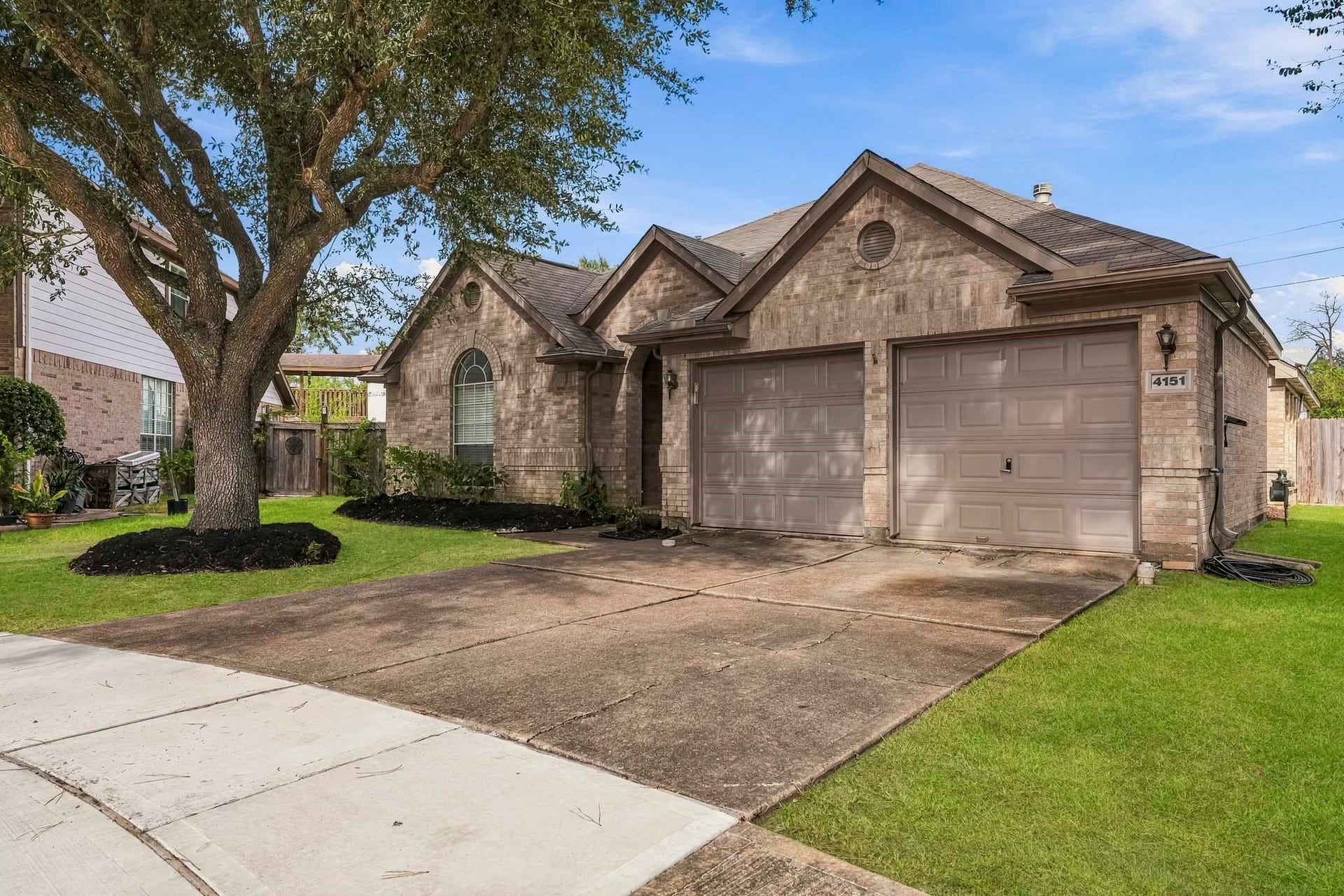4151 S Nolan Drive, Pearland, TX 77584