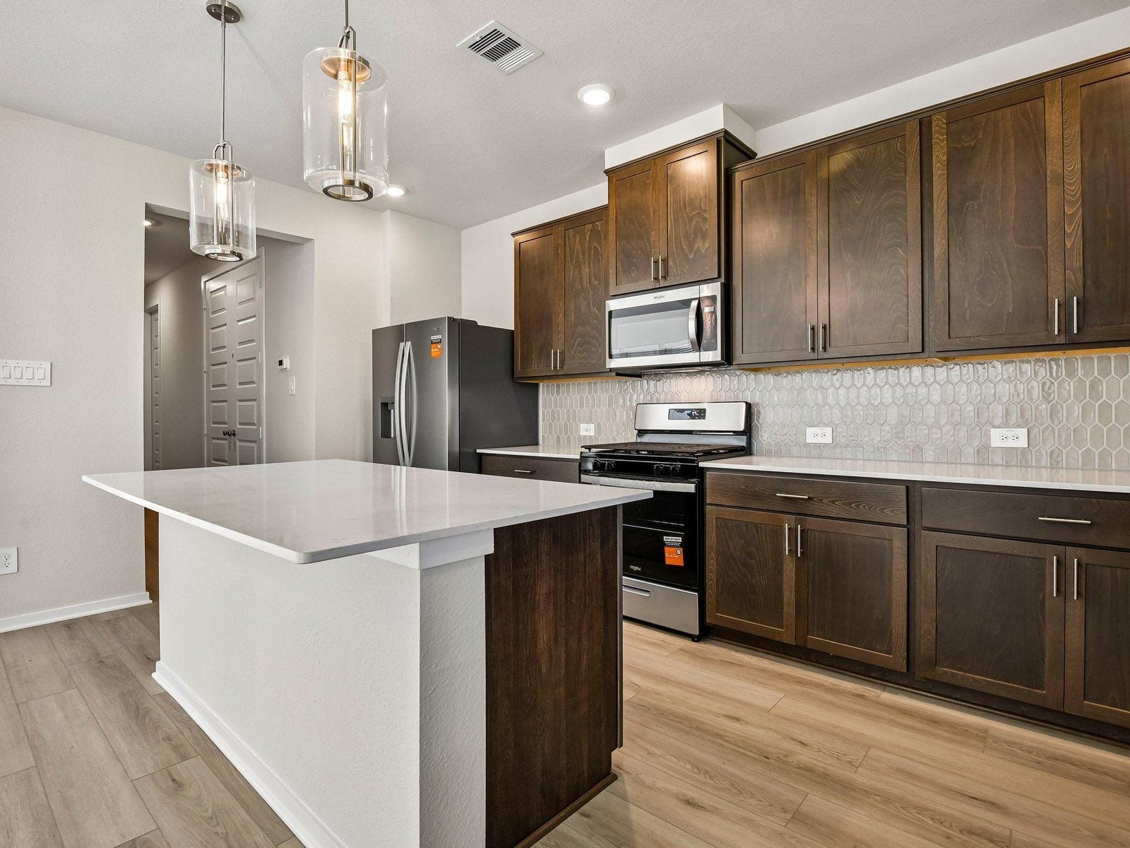 9147 Banpo Heights Drive, Cypress, TX 77433 Photo is not of the actual home, but is an inspirational photo of builder's model home and may depict options, furnishings, and/or decorator features that are not included.