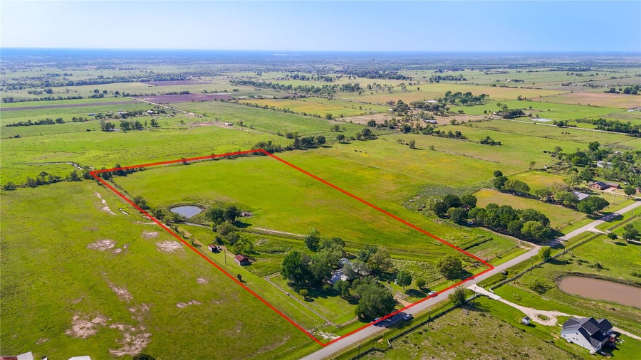 Property photo for 36239 Cochran Road, Waller, TX