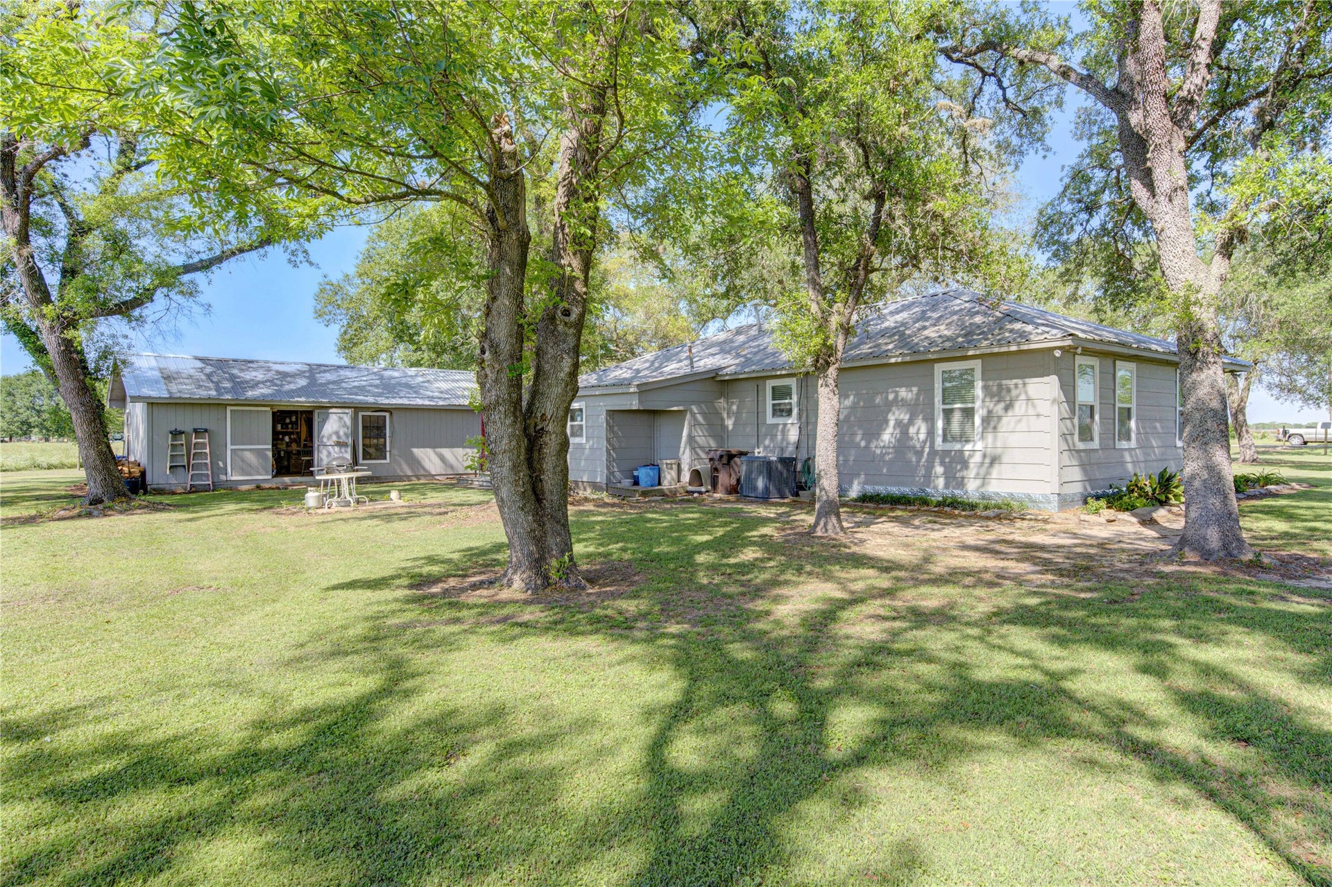 36239 Cochran Road, Waller, TX 77484 36239 Cochran Road, Waller, TX 77484