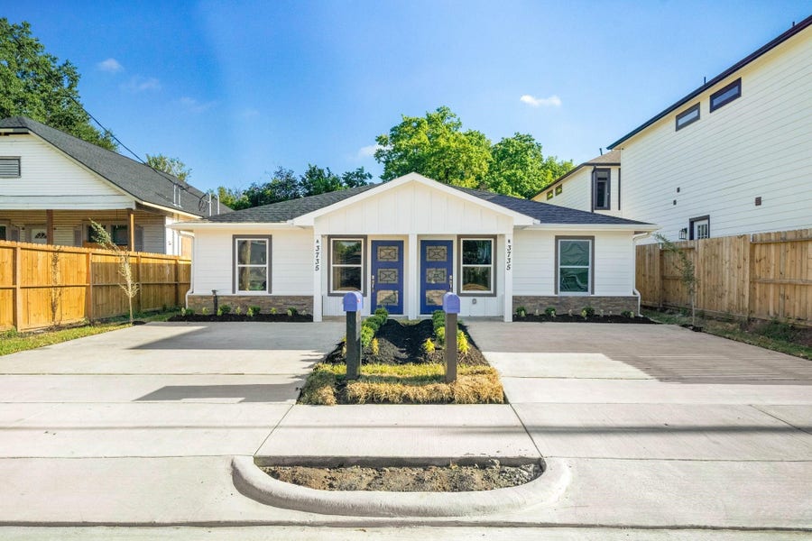 Property photo for 3735 Mainer Street, #B, Houston, TX