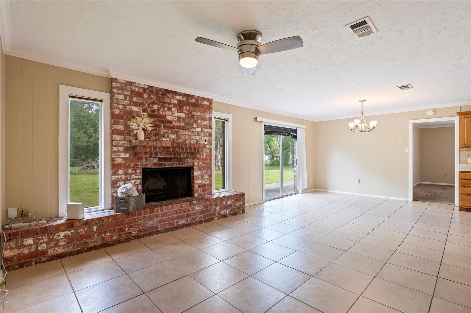1857 County Road 99, Alvin, TX 77511 1857 County Road 99, Alvin, TX 77511