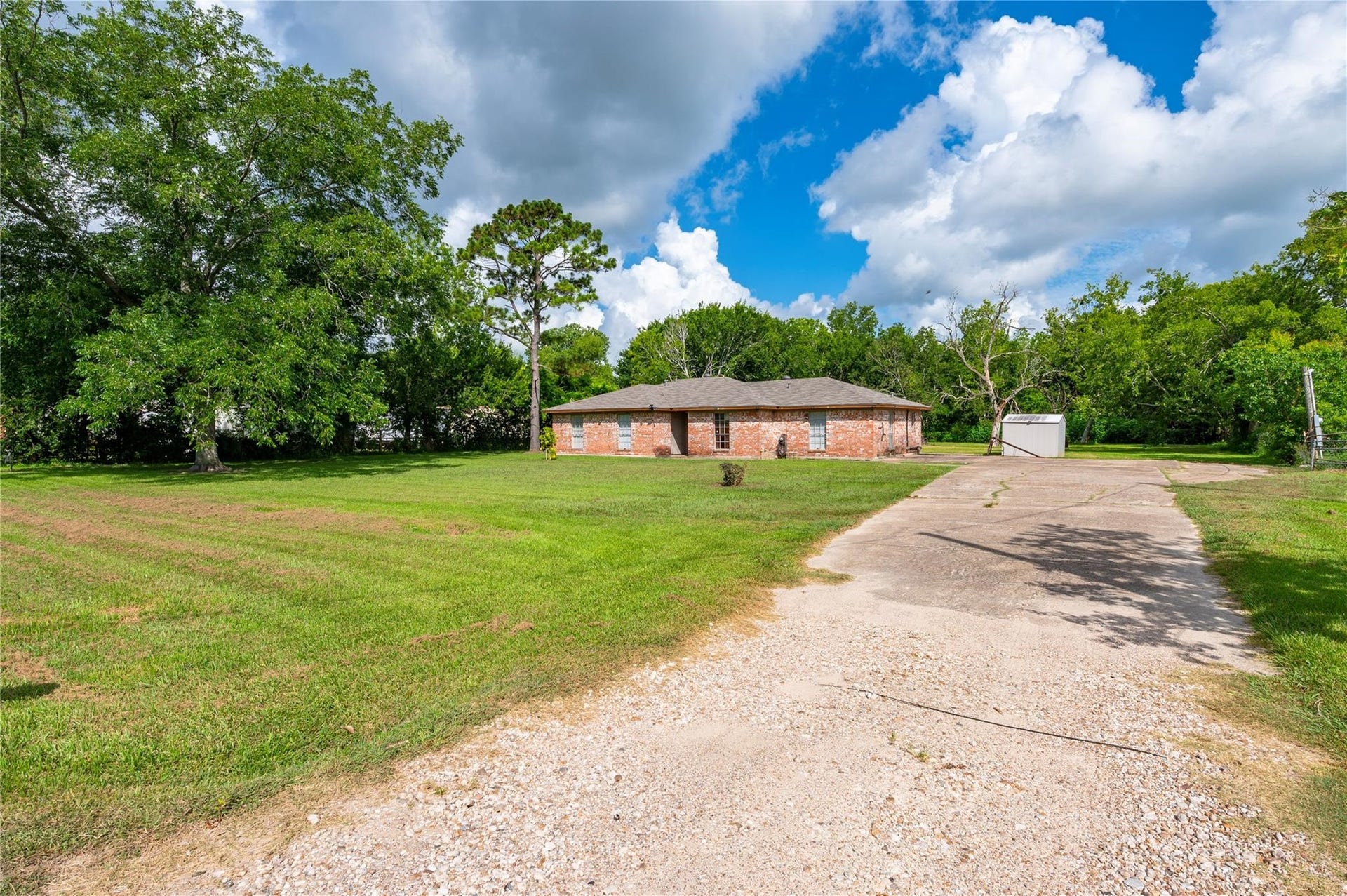 1857 County Road 99, Alvin, TX 77511 1857 County Road 99, Alvin, TX 77511