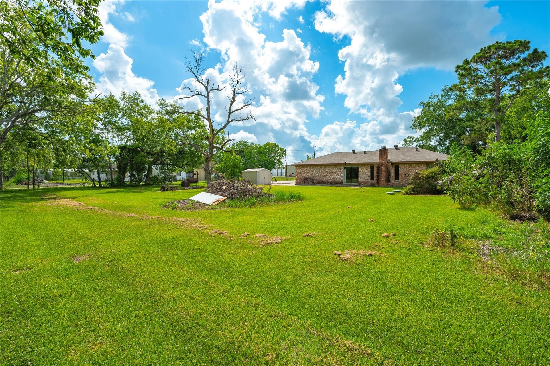 1857 County Road 99, Alvin, TX 77511 1857 County Road 99, Alvin, TX 77511
