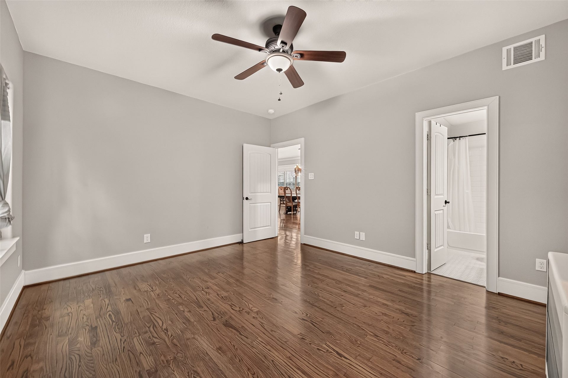 730 E 17th Street, Houston, TX 77008 730 E 17th Street, Houston, TX 77008