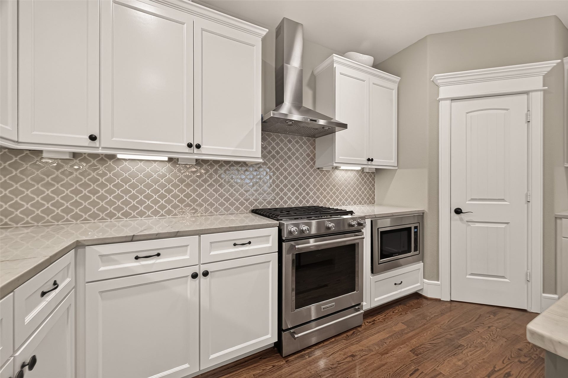 730 E 17th Street, Houston, TX 77008 730 E 17th Street, Houston, TX 77008