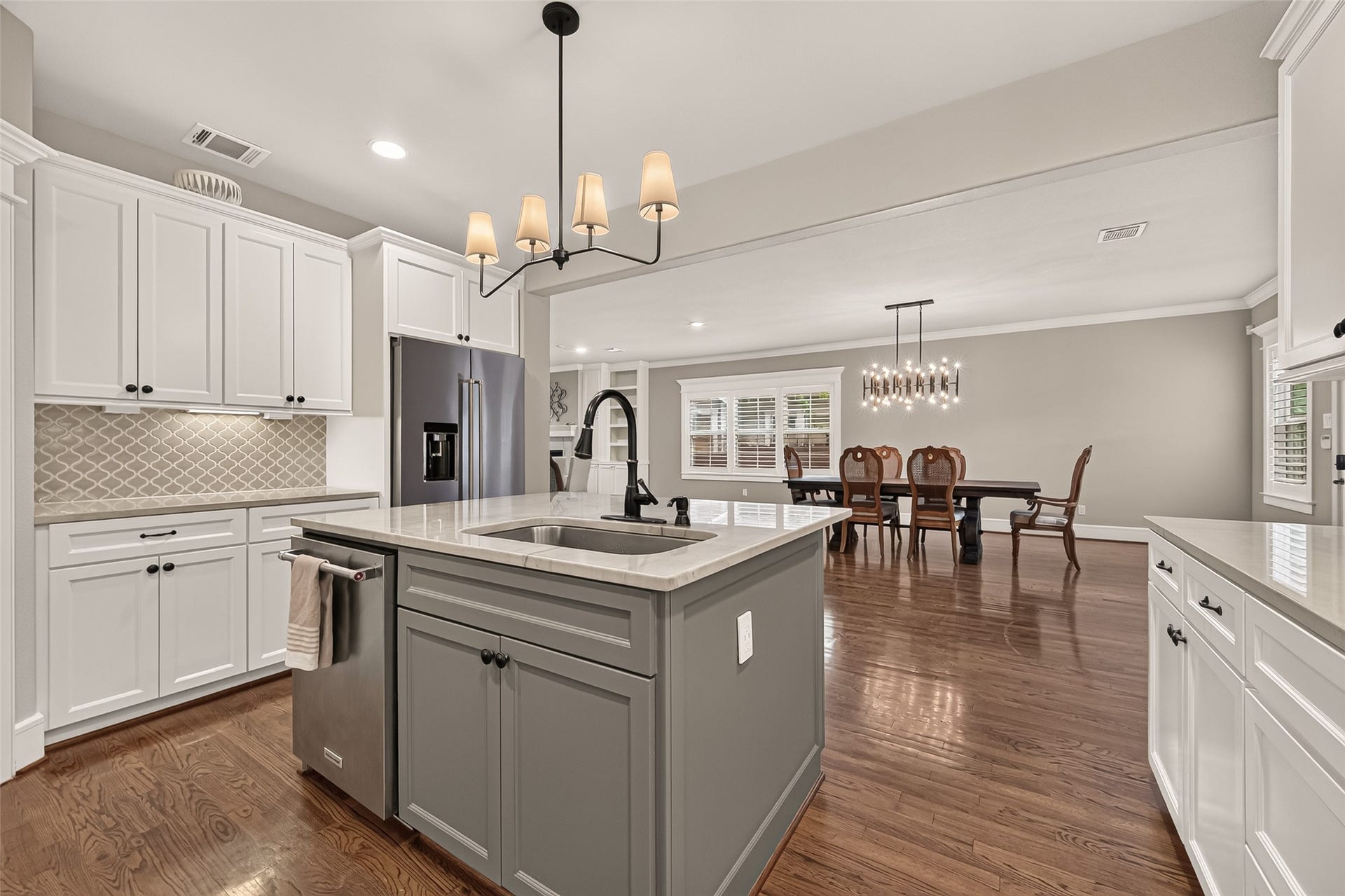 730 E 17th Street, Houston, TX 77008 730 E 17th Street, Houston, TX 77008