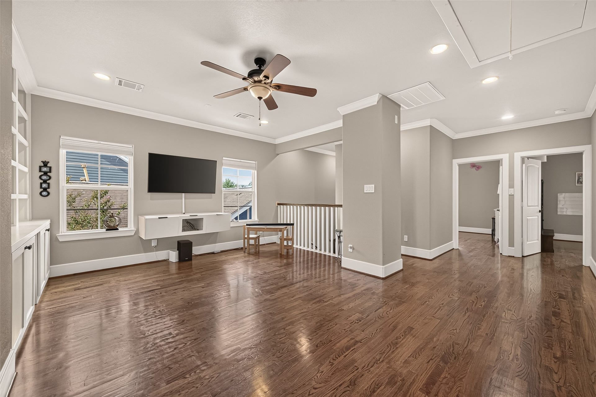 730 E 17th Street, Houston, TX 77008 730 E 17th Street, Houston, TX 77008