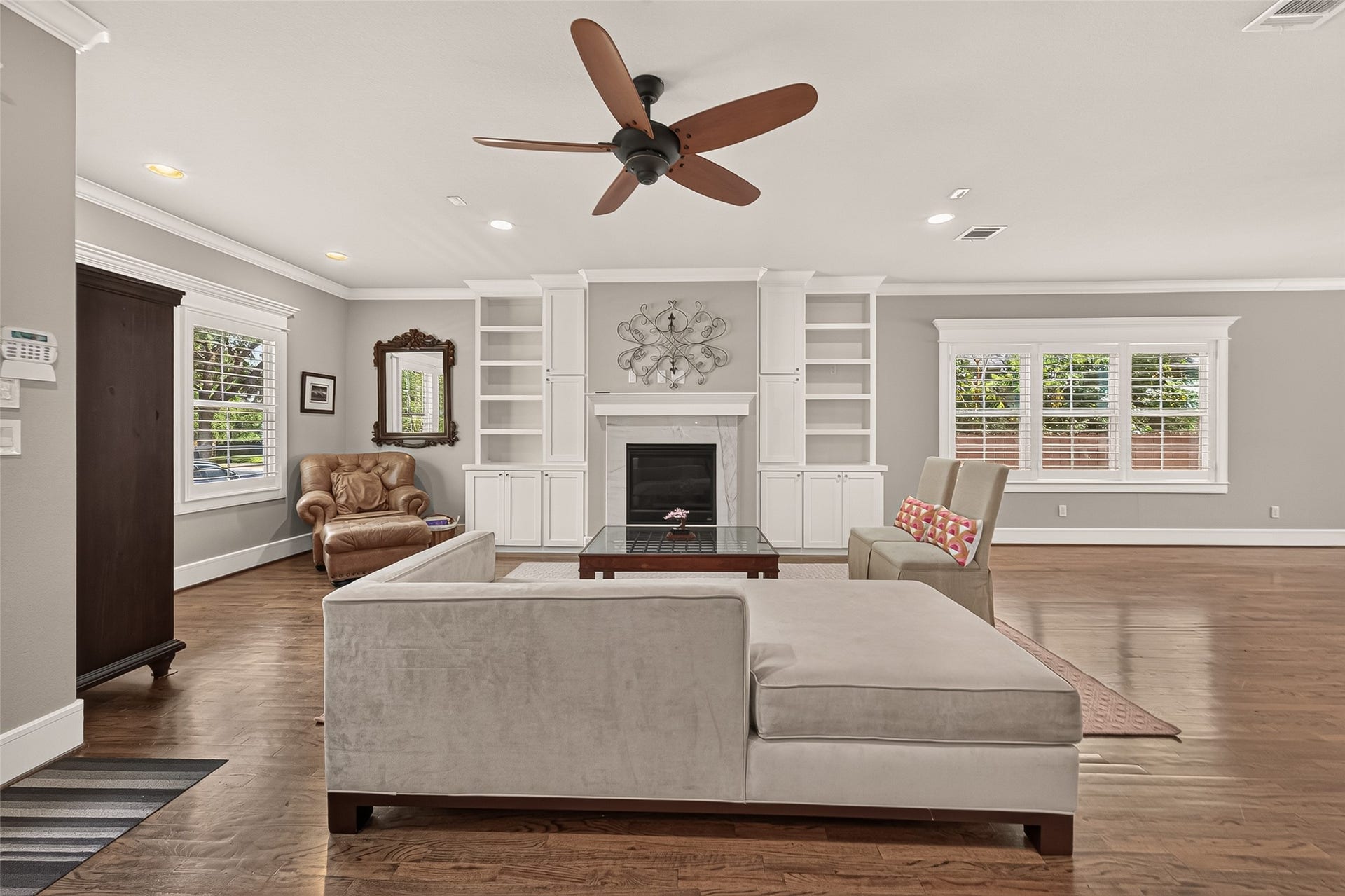 730 E 17th Street, Houston, TX 77008 730 E 17th Street, Houston, TX 77008