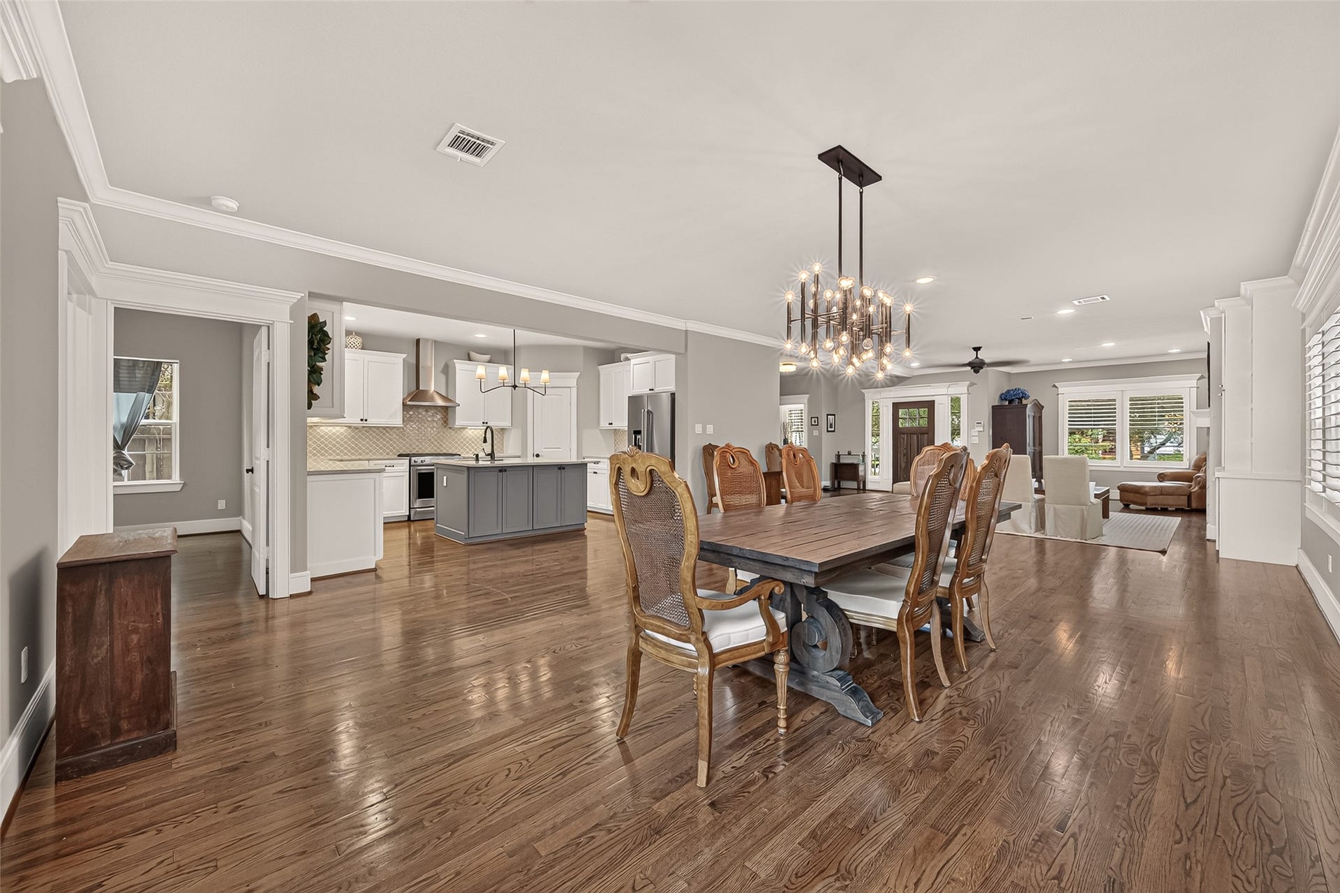730 E 17th Street, Houston, TX 77008 730 E 17th Street, Houston, TX 77008
