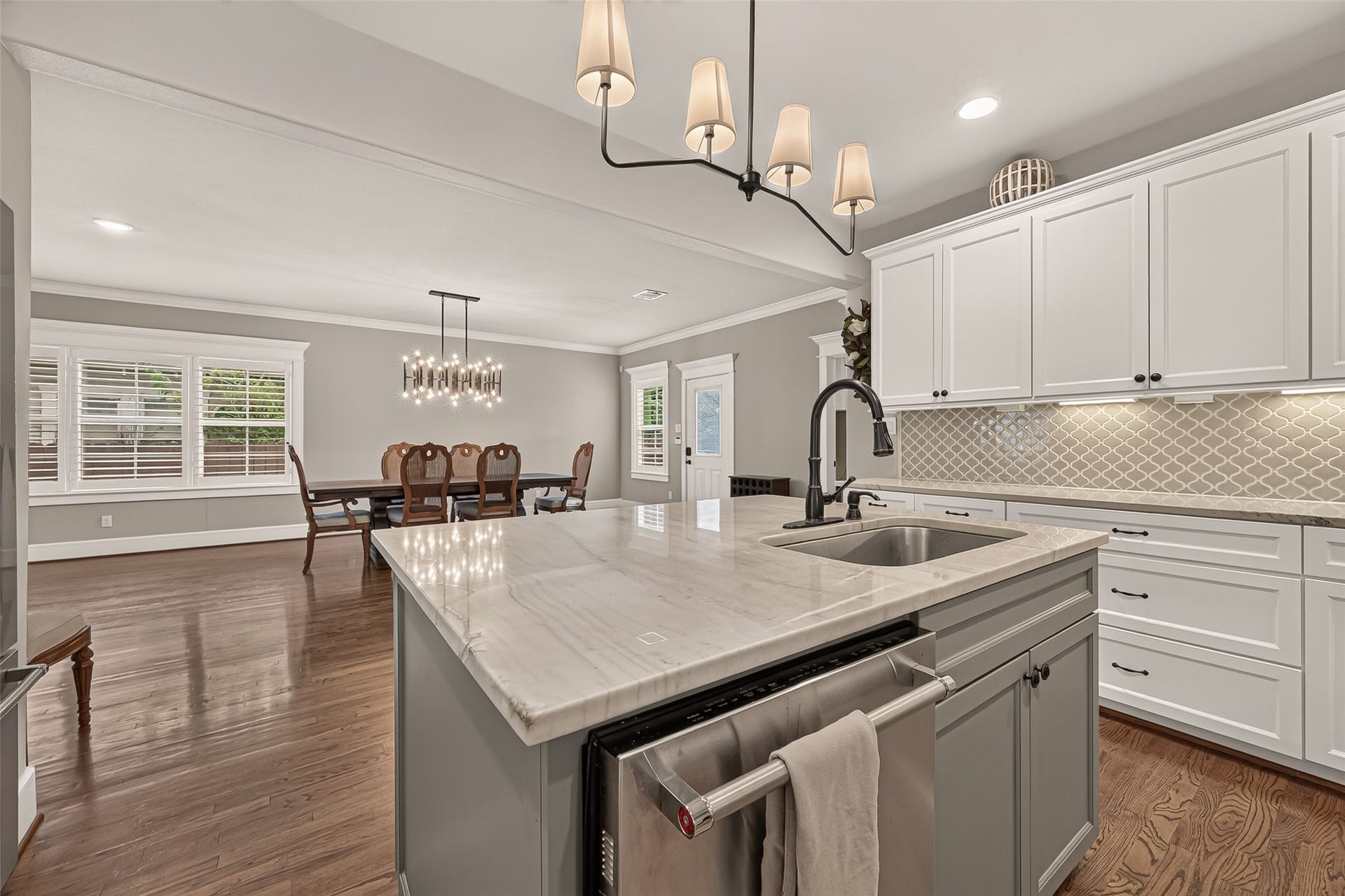 730 E 17th Street, Houston, TX 77008 730 E 17th Street, Houston, TX 77008