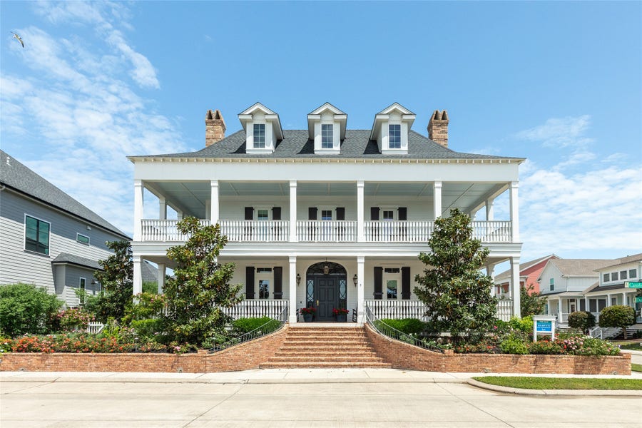 Property photo for 7 Caroline Street, Galveston, TX