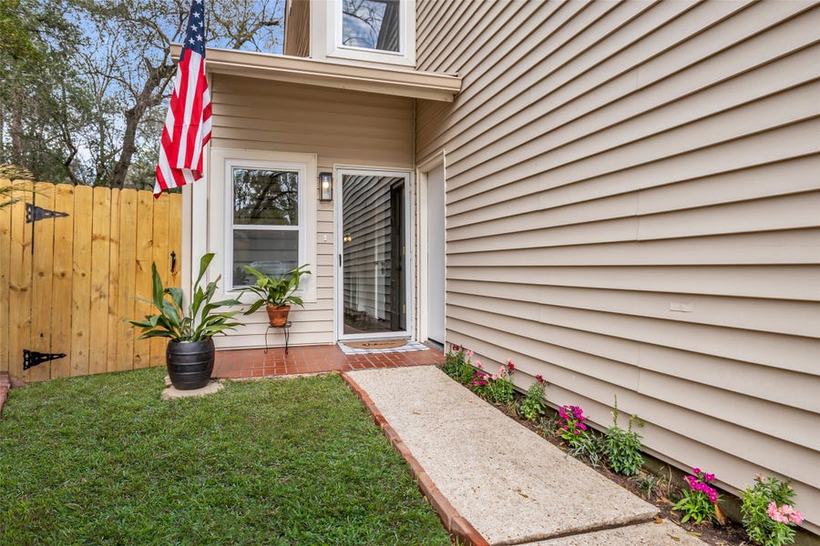 Property photo for 1810 N Red Cedar Circle, The Woodlands, TX
