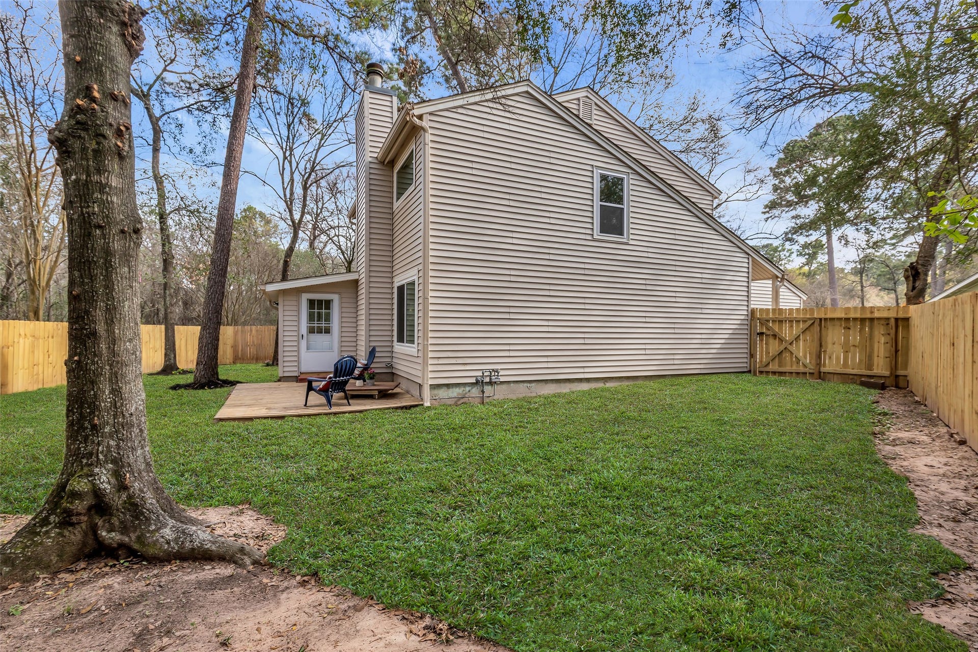 1810 N Red Cedar Circle, The Woodlands, TX 77380
