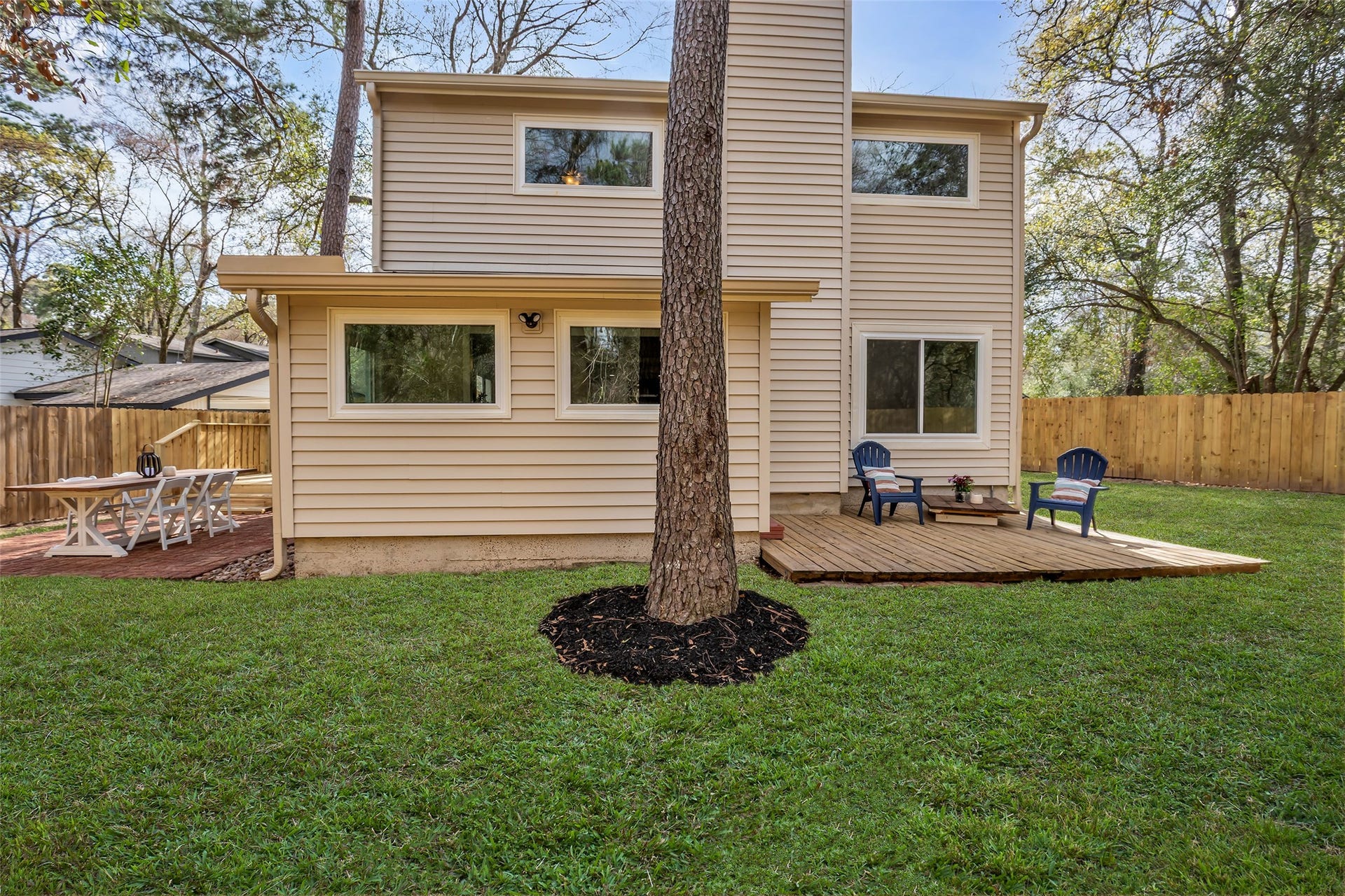 1810 N Red Cedar Circle, The Woodlands, TX 77380