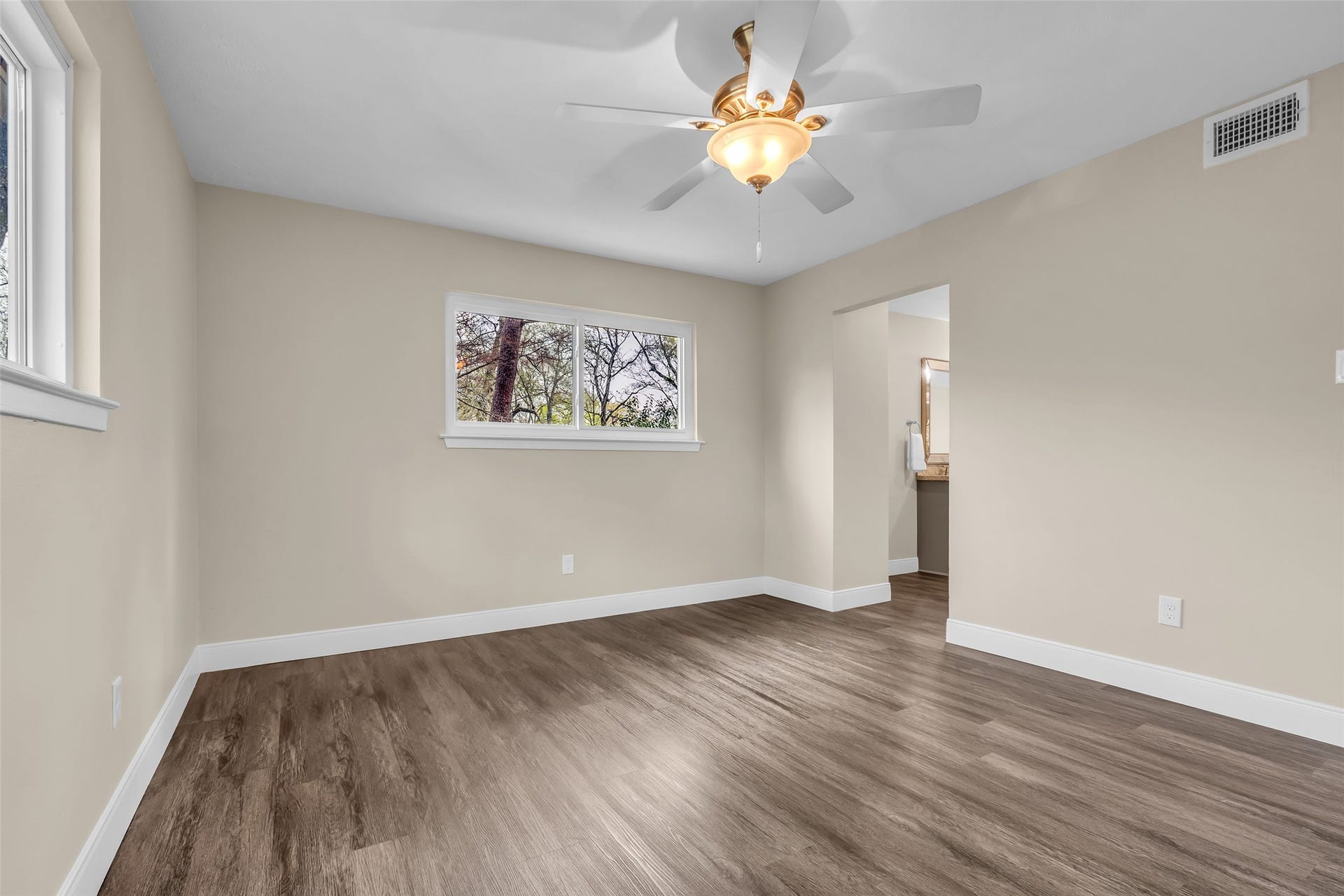 1810 N Red Cedar Circle, The Woodlands, TX 77380