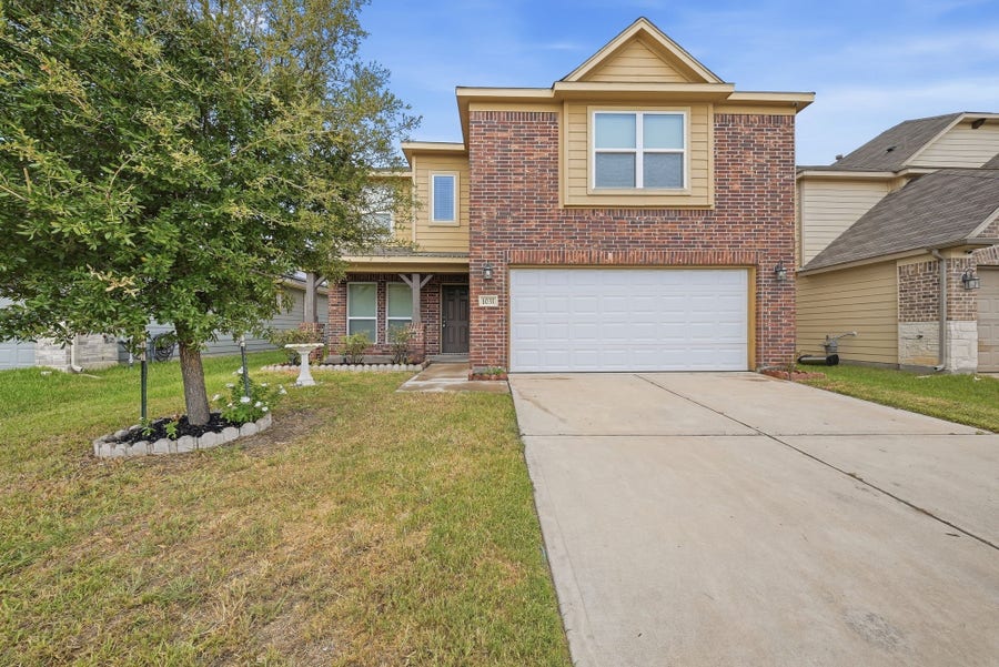 Property photo for 1031 Carolina Wren Circle, Houston, TX