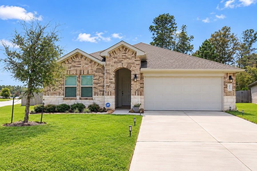 Property photo for 2903 Arbors Edge Court, Conroe, TX