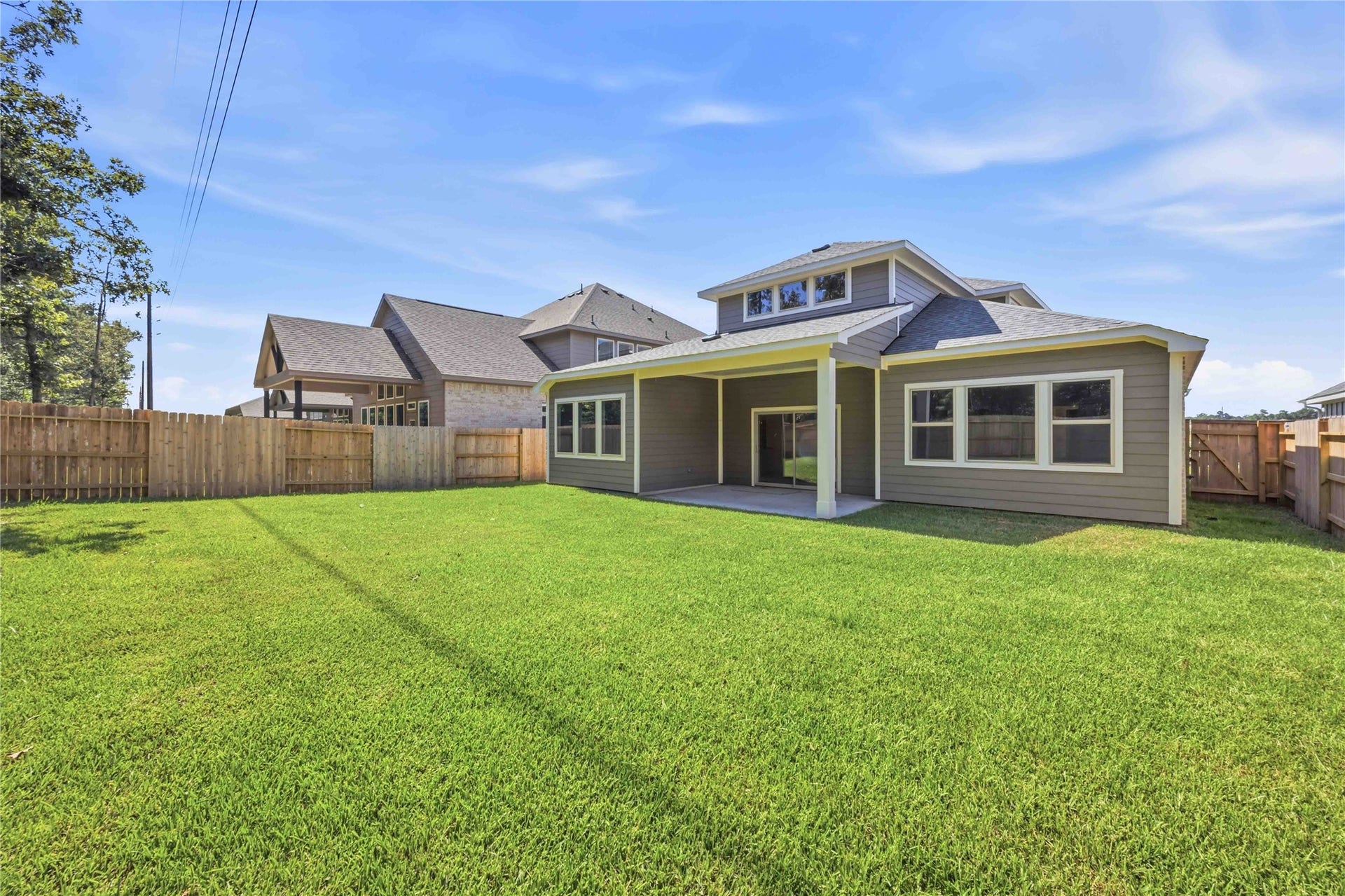 2902 River Juniper Lane, Crosby, TX 77532