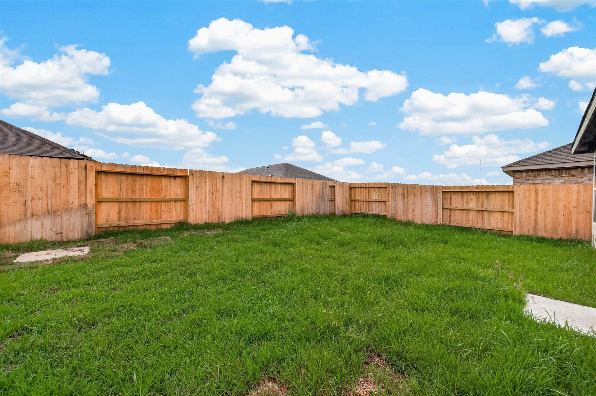 9210 Tern Pines Lane, Baytown, TX 77521 9210 Tern Pines Lane, Baytown, TX 77521