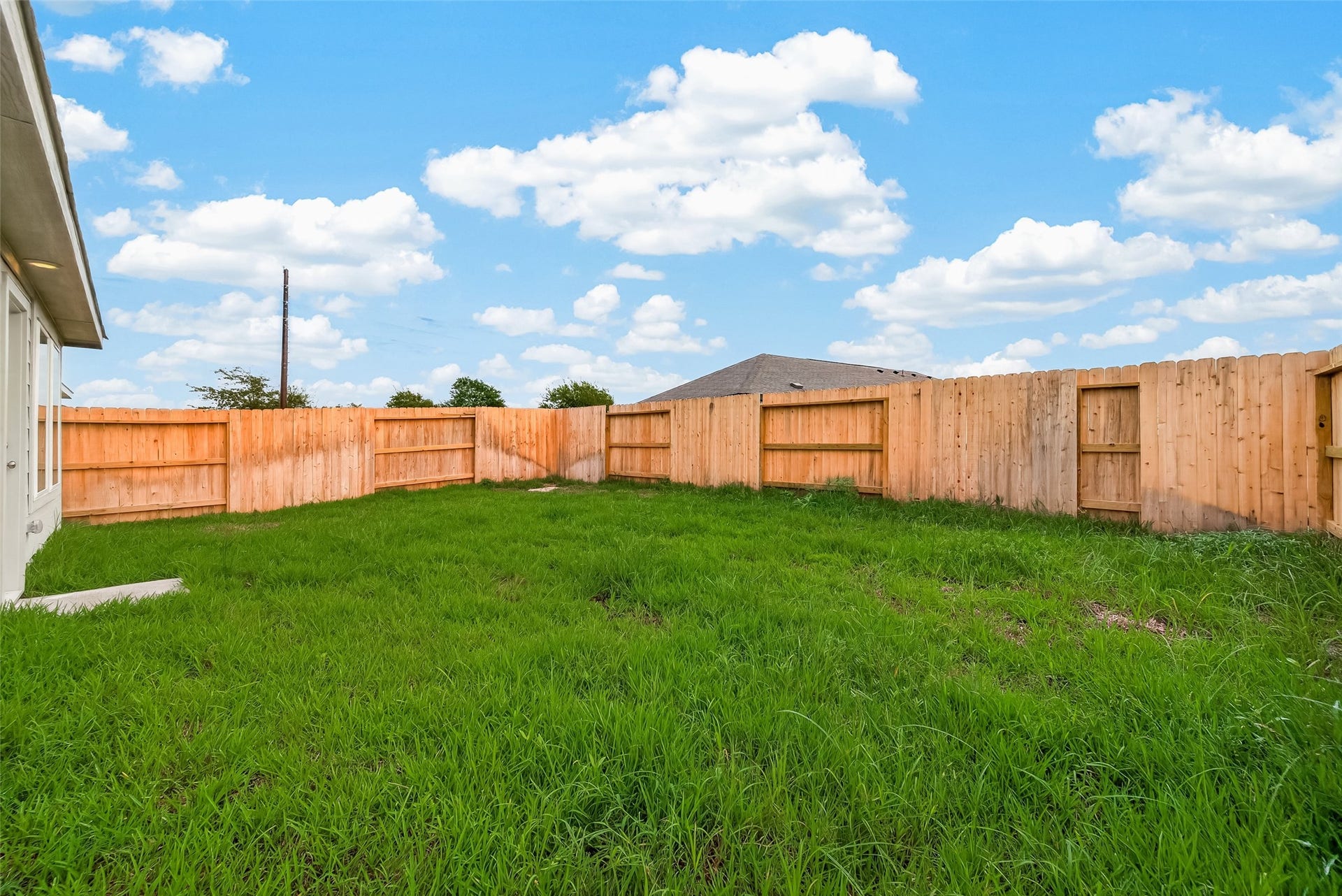 9210 Tern Pines Lane, Baytown, TX 77521 9210 Tern Pines Lane, Baytown, TX 77521