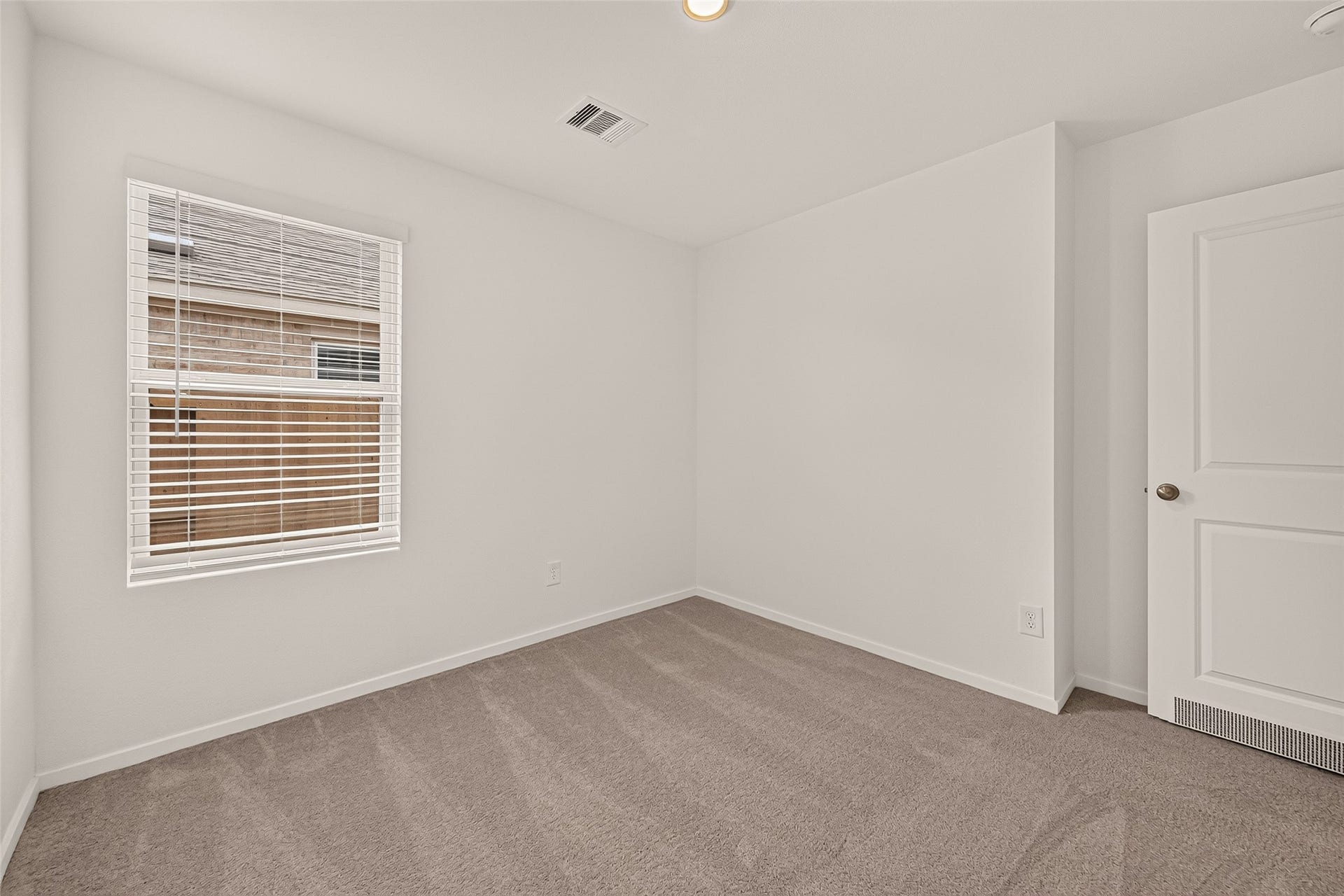 9210 Tern Pines Lane, Baytown, TX 77521 9210 Tern Pines Lane, Baytown, TX 77521