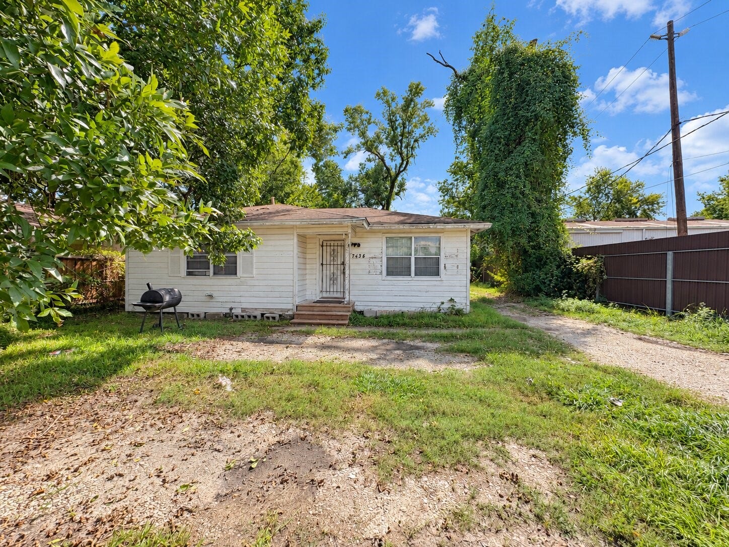 7434 Sundown Drive, Houston, TX 77028