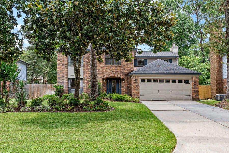 Property photo for 9 Silver Elm Place, The Woodlands, TX
